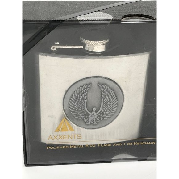 Polished Metal Flask Gift Set, Unopened, Axxents, 5oz and 1oz keychain set - Picture 4 of 9